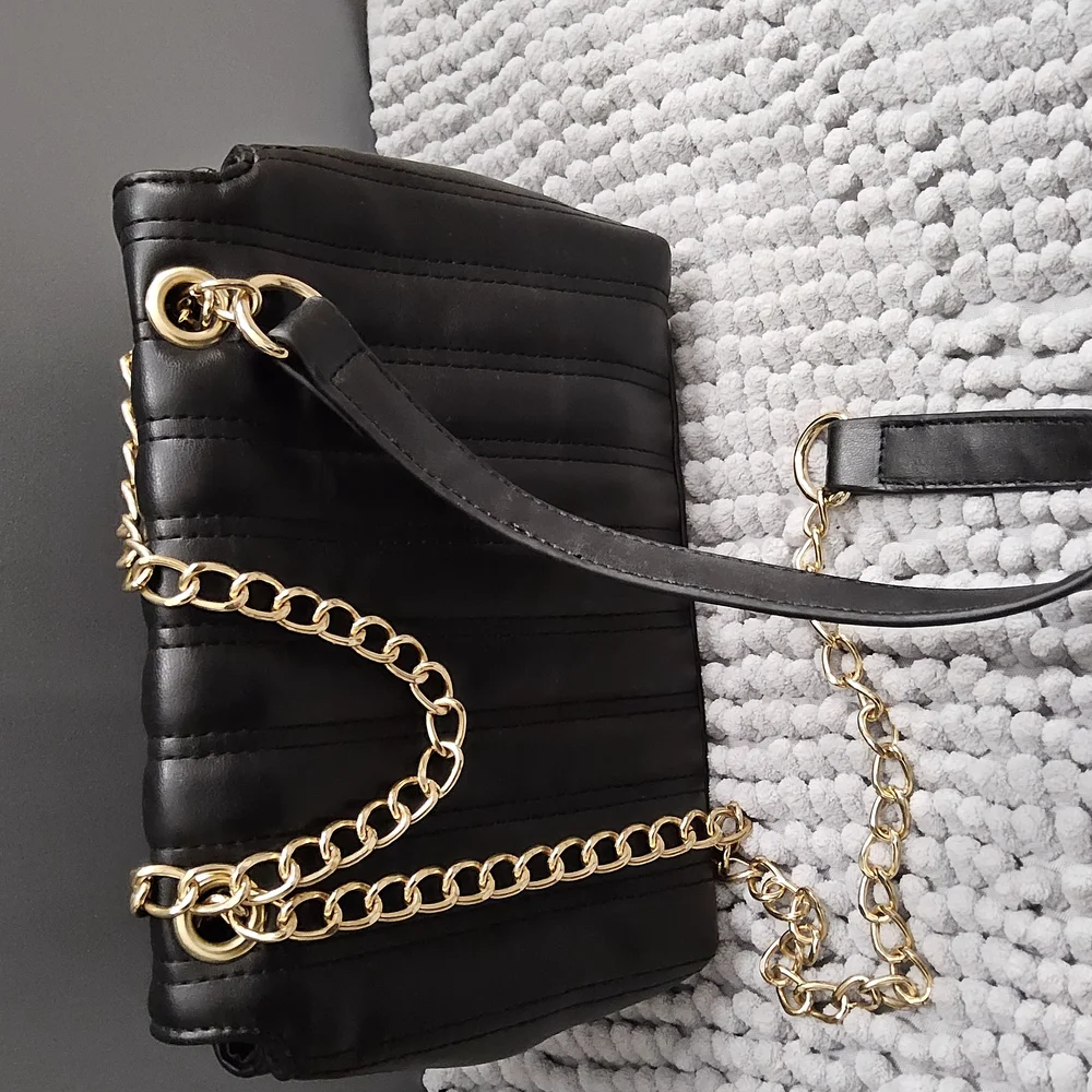 NWOT Gilda Paria  Black Crossbody Bag - Picture 11 of 11